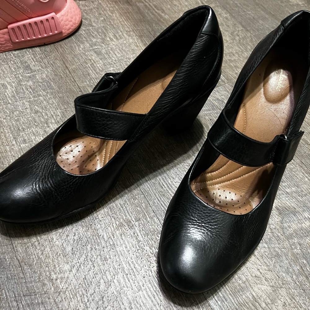Clarks maryjane heel